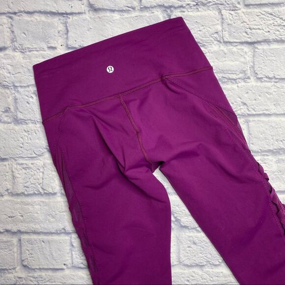 RARE Lululemon Mesh Side, Criss Cross Design Tights - Picture 5 of 8